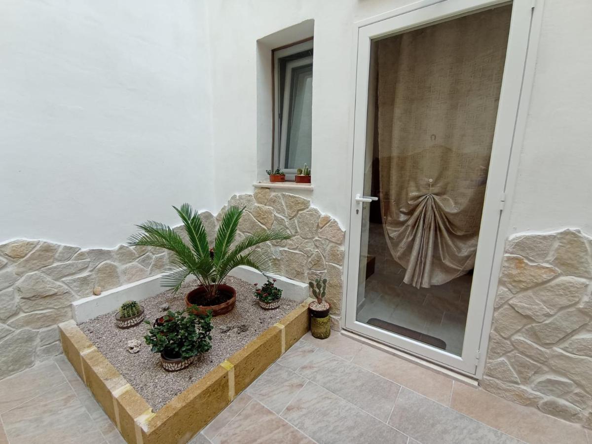 Samele Bed And Breakfast Lecce Zewnętrze zdjęcie